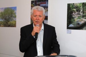 03543693-21cb-4c08-ae45-7890ff3ac121