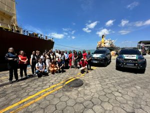 Alunos do Cesmac participam de visita institucional à Receita Federal e ao Porto de Maceió