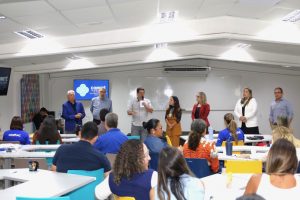 Podcast “Fala Aí Cesmac” conquista 3º lugar entre os melhores do Brasil na categoria Educação