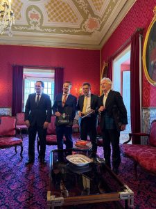 b5e306be-4fdd-4d51-b58c-d8559d15a5be