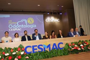 Tecnologia e homenagens marcam abertura da programação dos 25 anos de Odontologia do Cesmac