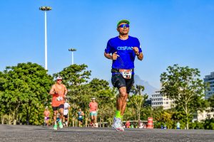 De colaborador a exemplo de superação: Wal conquista recorde pessoal na Maratona do Rio 2026
