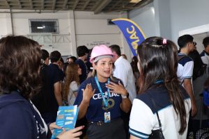 Cesmac participa da Jornada Profissional do Colégio Santa Madalena Sofia e aproxima estudantes do universo acadêmico